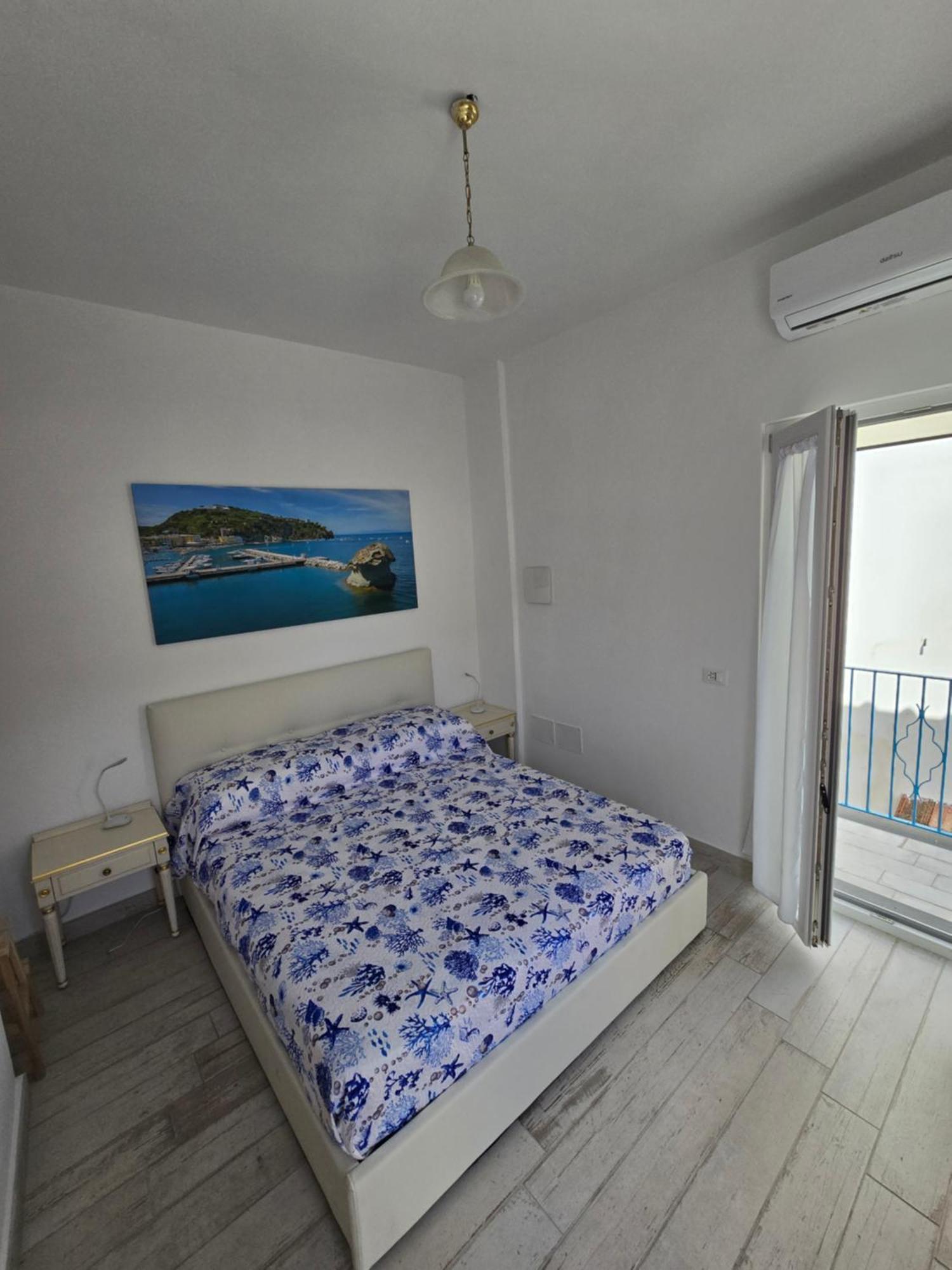 Villa La Casa Di Giuliana Primo Piano Con Balcone Ischia Exterior foto